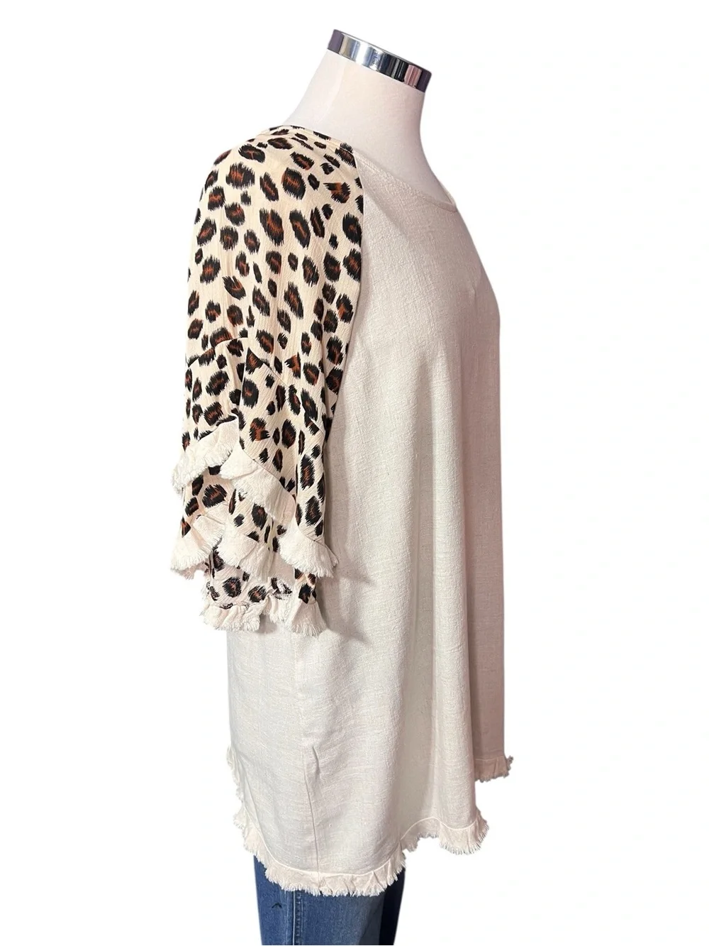 Umgee Cotton Beige Leopard Sleeve Top - Picture 2 of 9
